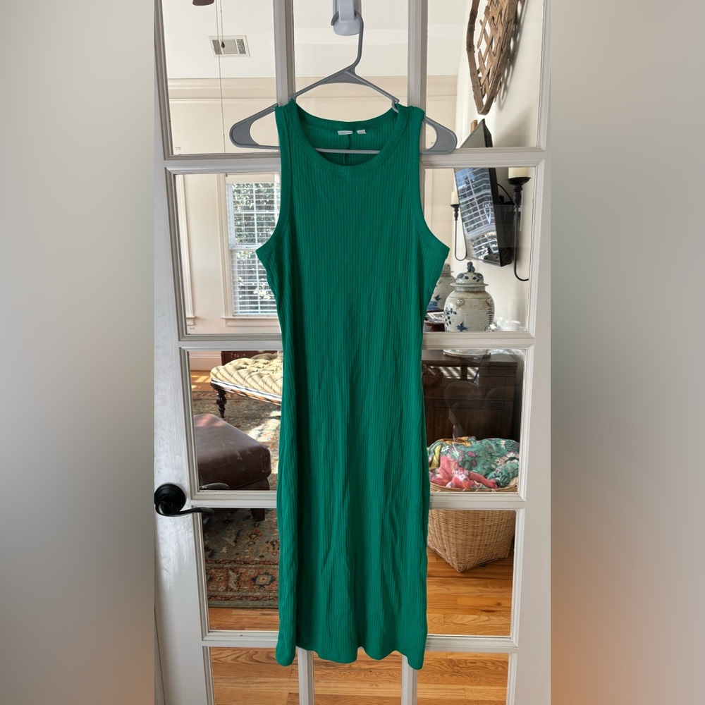 Ribbed kelly green midi length gap dress